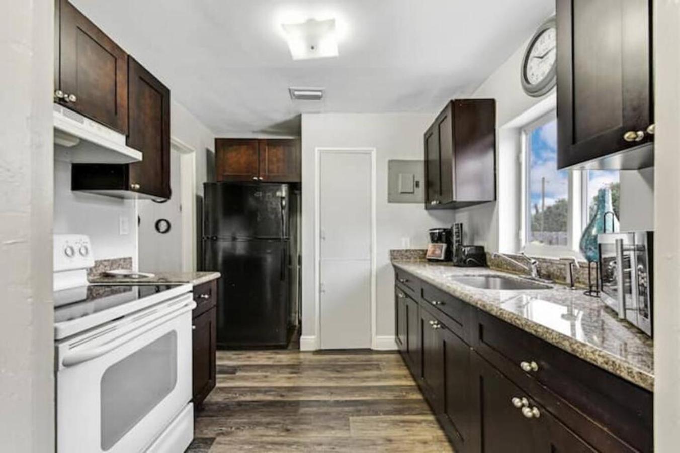 Home Wworkstation By Pmi Unit 2908 Hollywood Luaran gambar